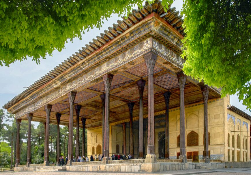 Each column was originally inlaid with painted glass and mirror work. Talar, Chihil Sutun Palace (photo: youngrobv, CC BY-NC 2.0)