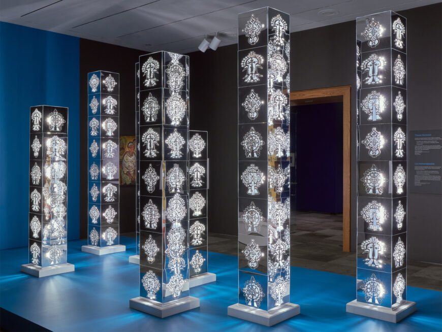 Tsedaye Makonnen, Senait & Nahom | ሰናይት :: እና :: ናሆም | The Peacemaker & The Comforter, 2019, acrylic mirror, LED light, and hardboard, 7 towers of different heights (National Museum of African Art, Smithsonian Institution, Washington, D.C.) © Tsedaye Makonnen