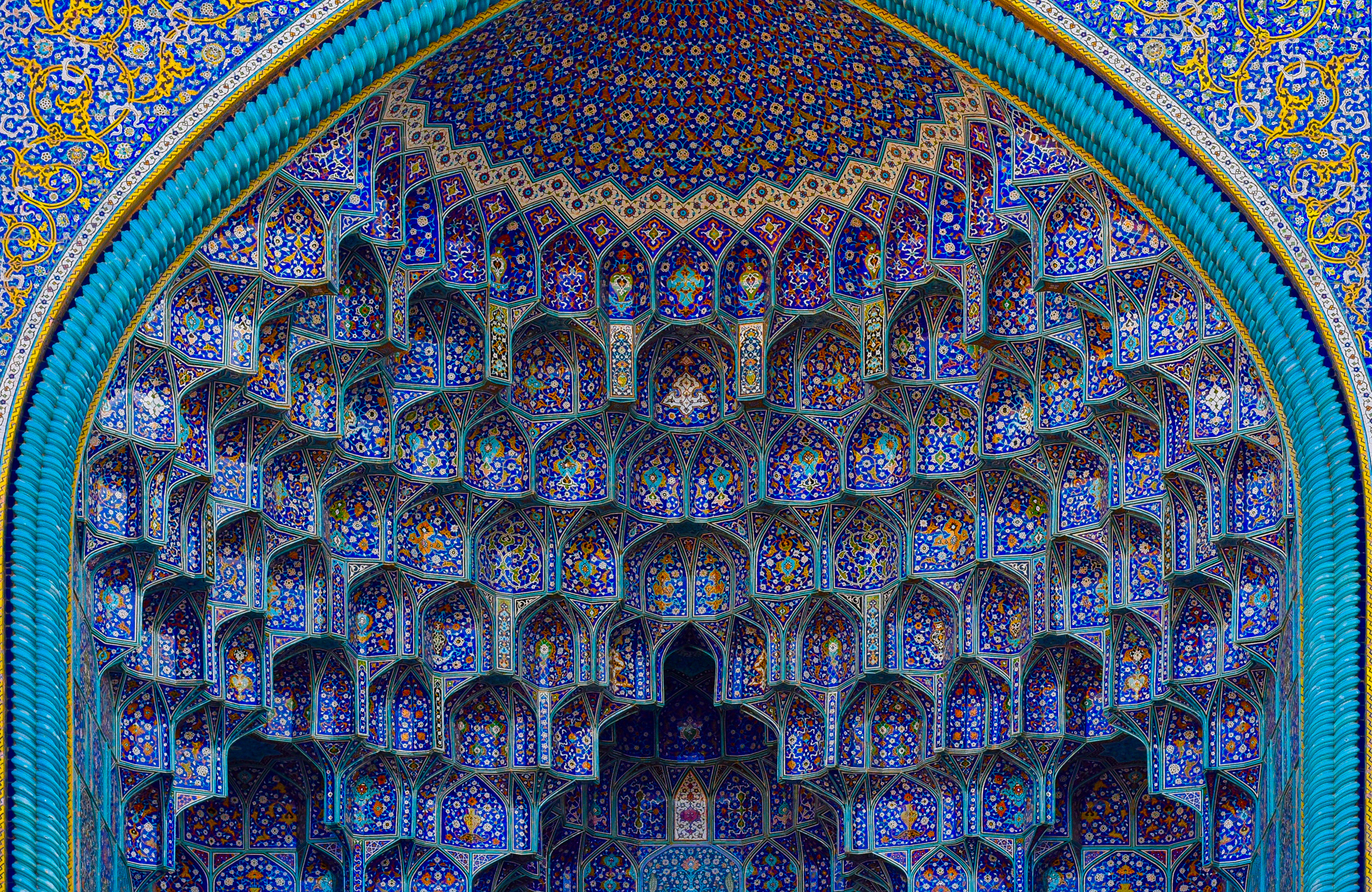 <em>Muqarnas</em>, an introduction